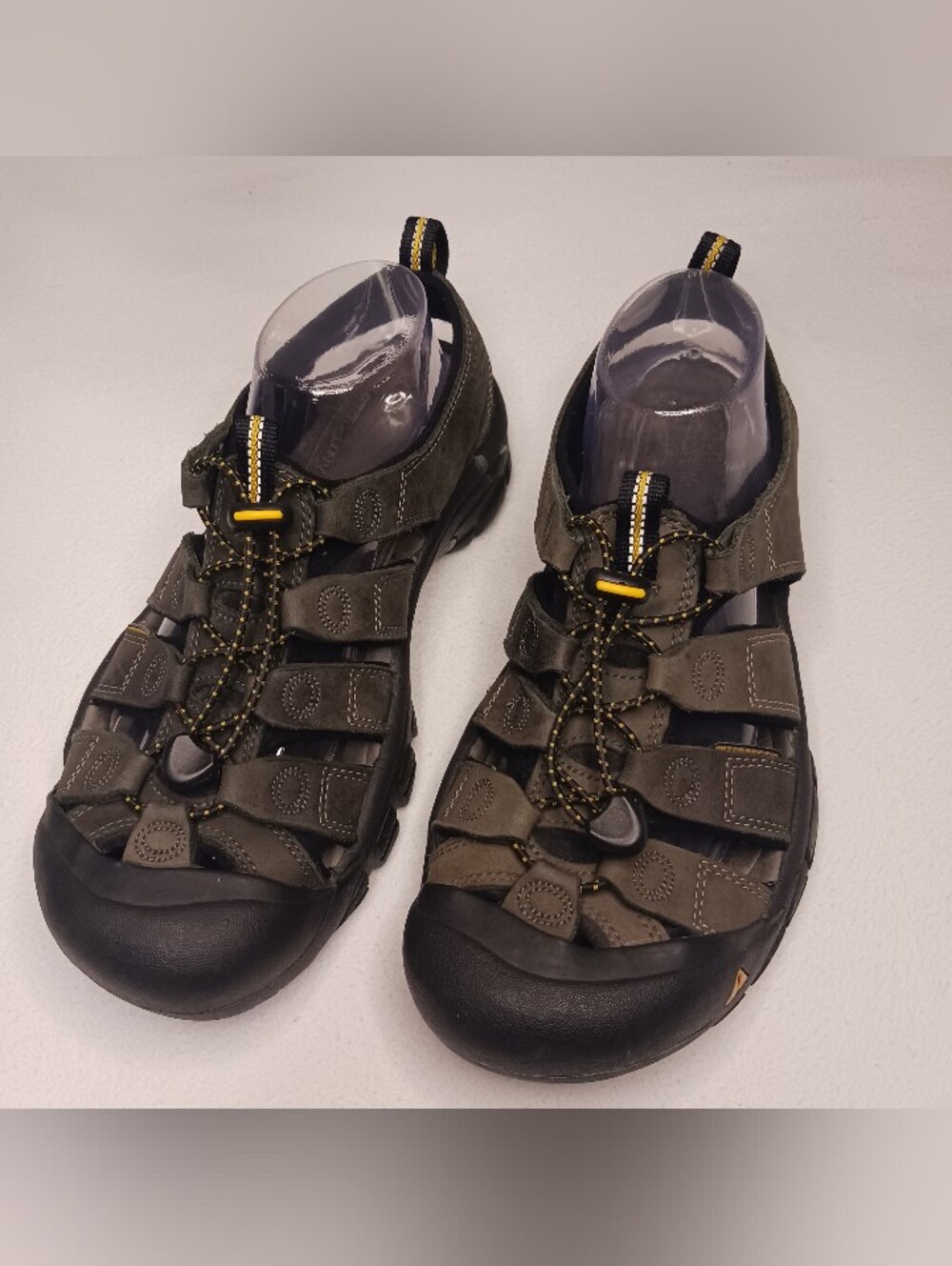 Keen Newport Sandals Men's Size 8.5 Closed Toe Brown Leather Outdoor Hiking